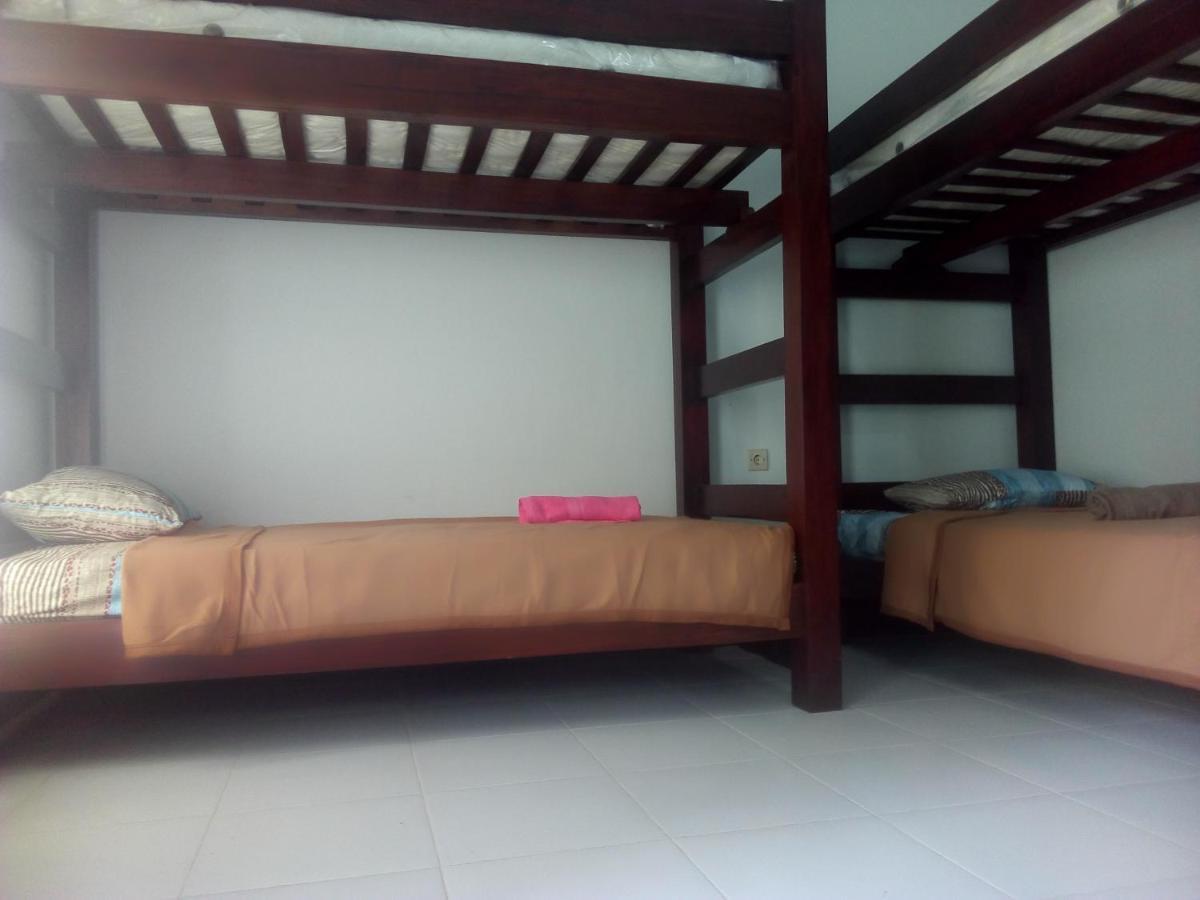 Ariata Arya Hostel Kuta  Zewnętrze zdjęcie