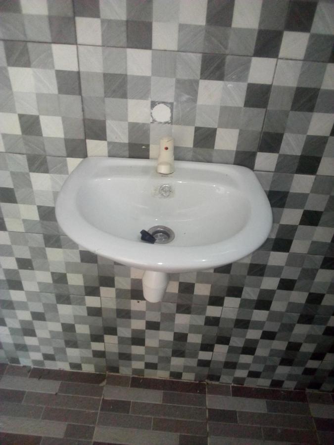 Ariata Arya Hostel Kuta  Zewnętrze zdjęcie