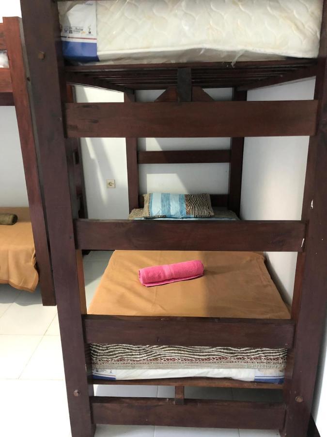Ariata Arya Hostel Kuta  Zewnętrze zdjęcie